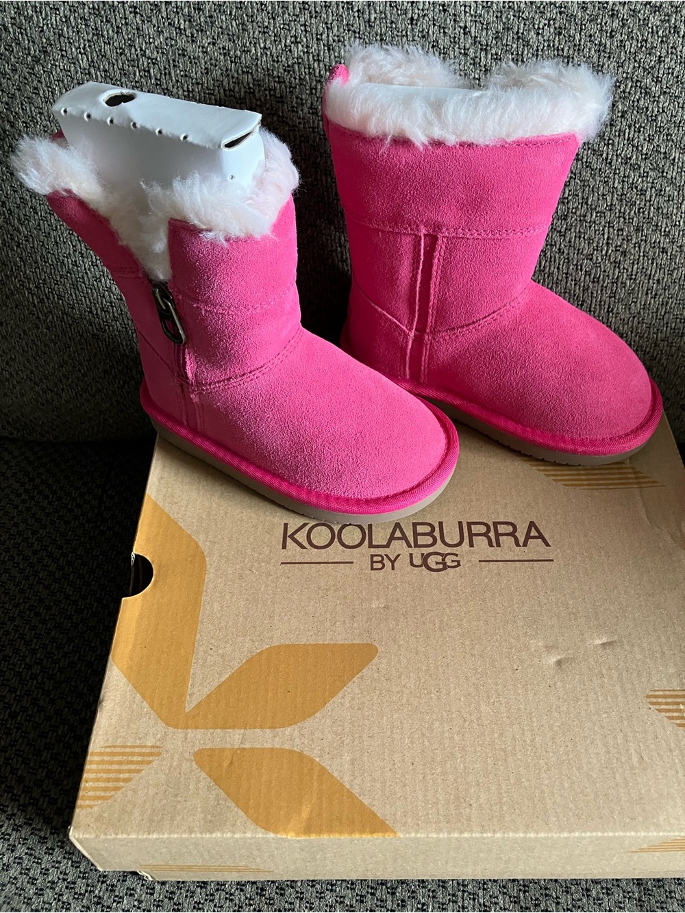 Koolaburra Bright Pink Girls' Faux-Fur Cuff Winter Boots